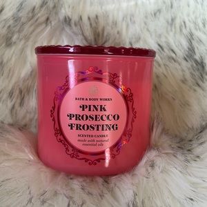 Bath and Body Works Pink Prosecco Frosting 3 wick candle
